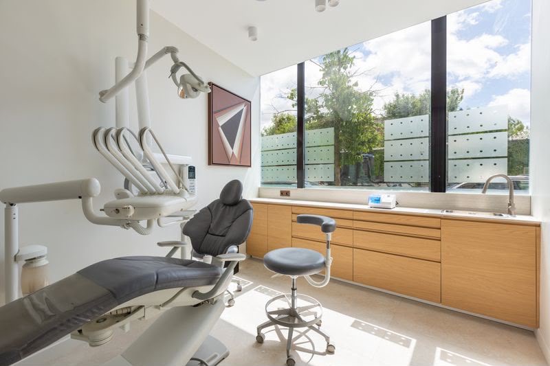 Cabinet de soins avec vue extérieure