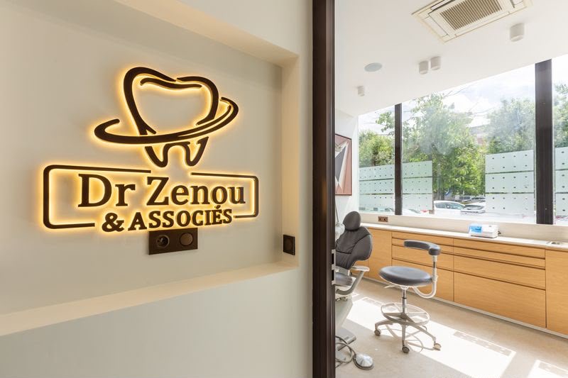 Enseigne lumineuse Dr Zenou & Associés